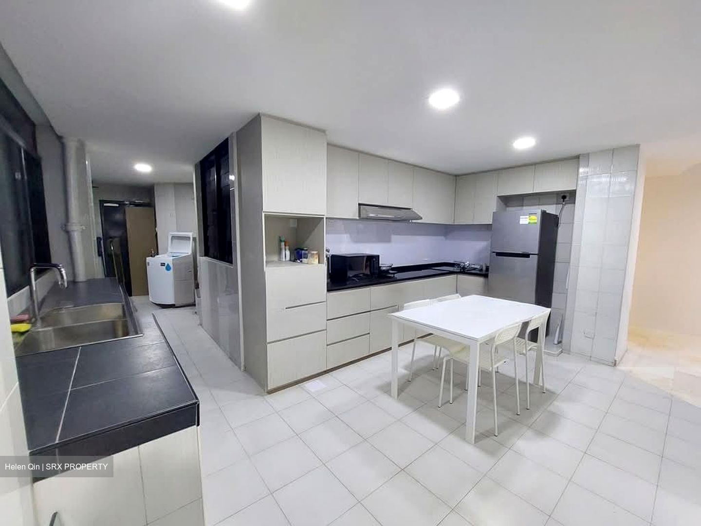 Lakeside Tower (D22), Apartment #574596401